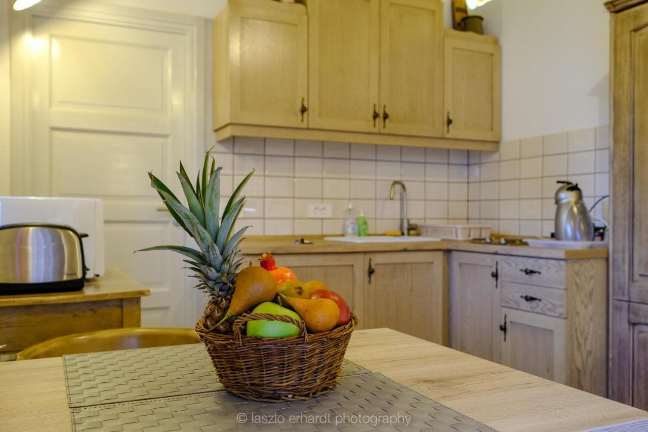 Ciprus Porta Apartmanok Balatonkenese Buitenkant foto