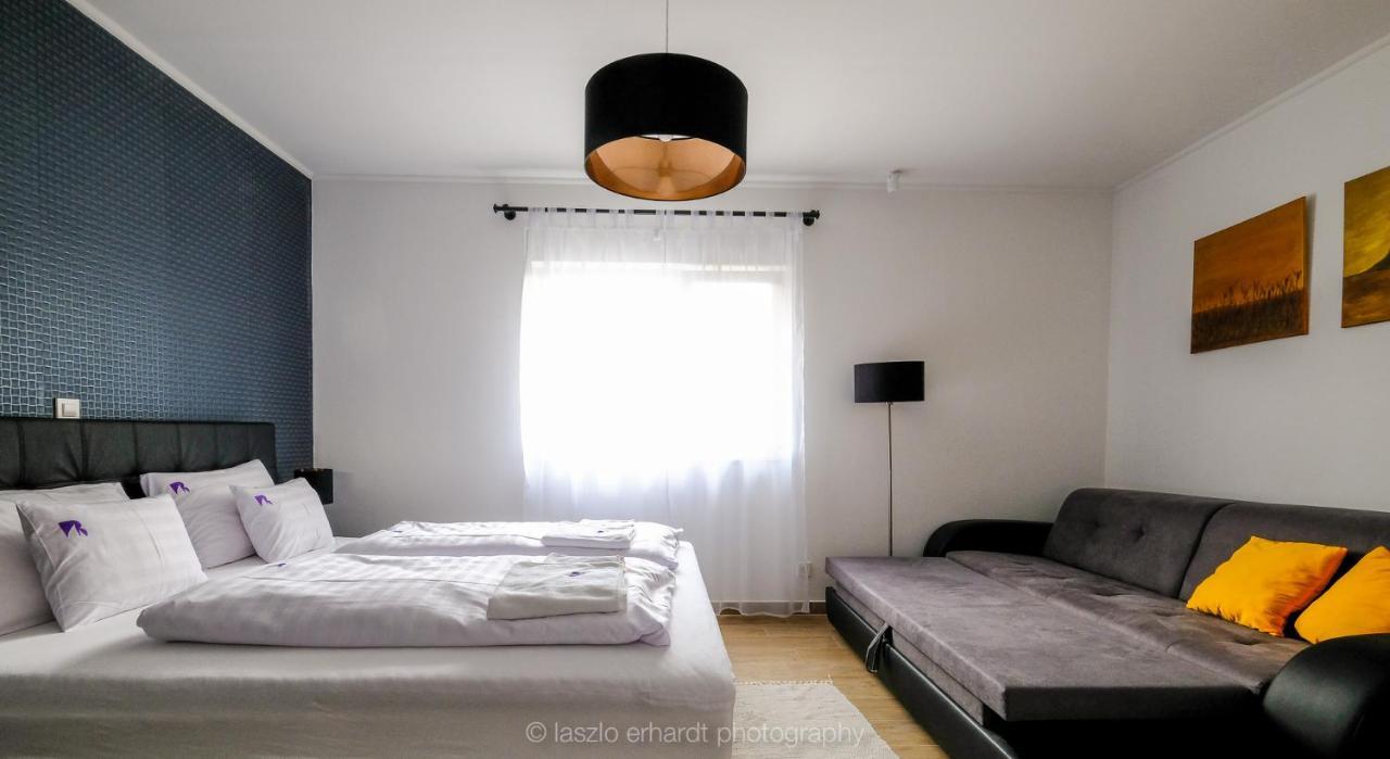 Ciprus Porta Apartmanok Balatonkenese Buitenkant foto