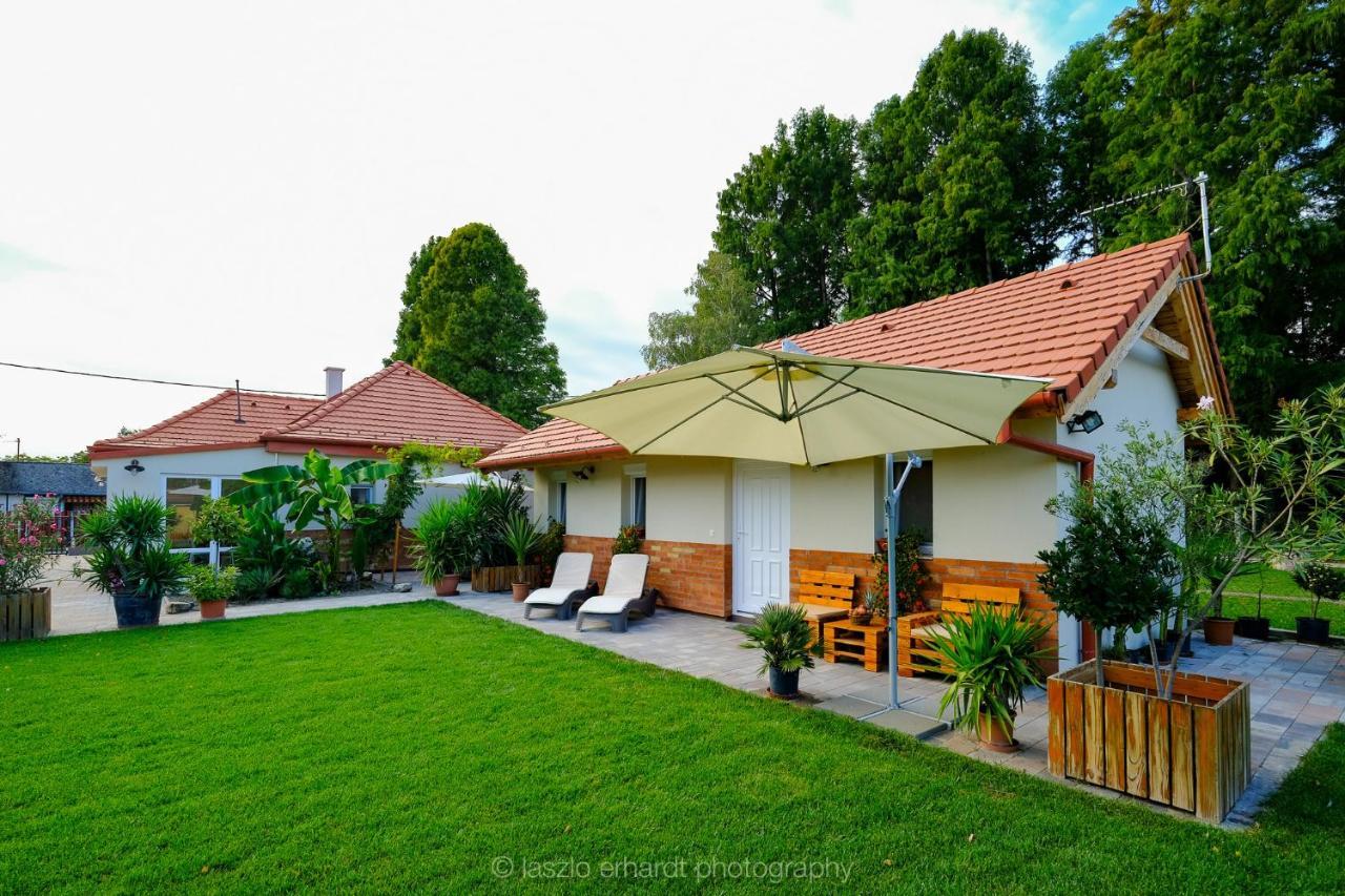 Ciprus Porta Apartmanok Balatonkenese Buitenkant foto