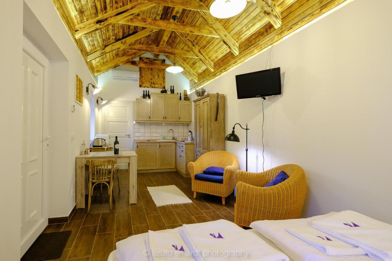 Ciprus Porta Apartmanok Balatonkenese Buitenkant foto