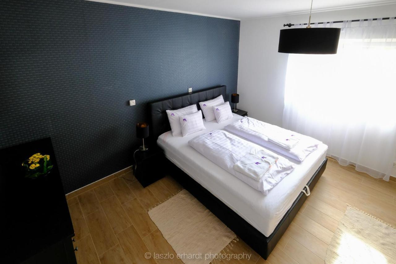Ciprus Porta Apartmanok Balatonkenese Buitenkant foto