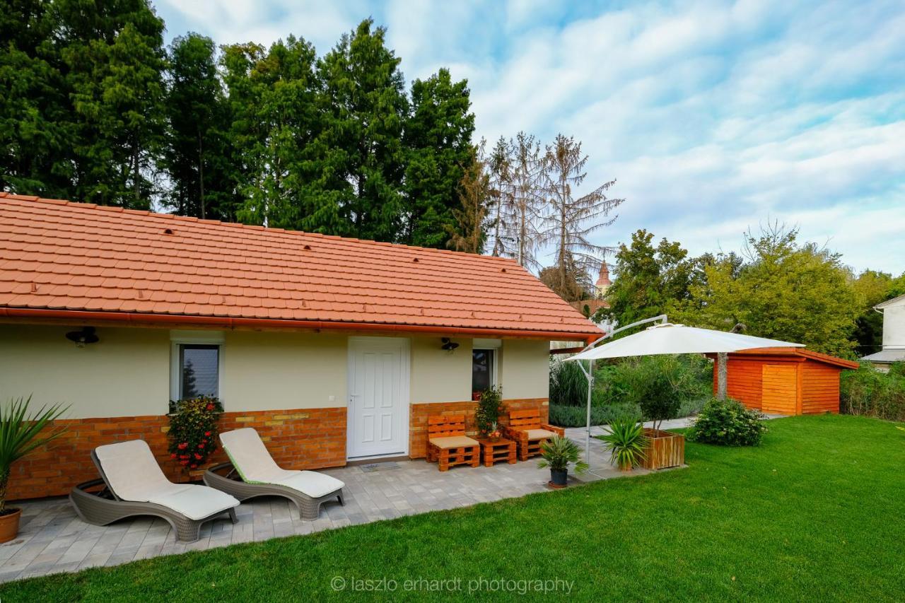 Ciprus Porta Apartmanok Balatonkenese Buitenkant foto